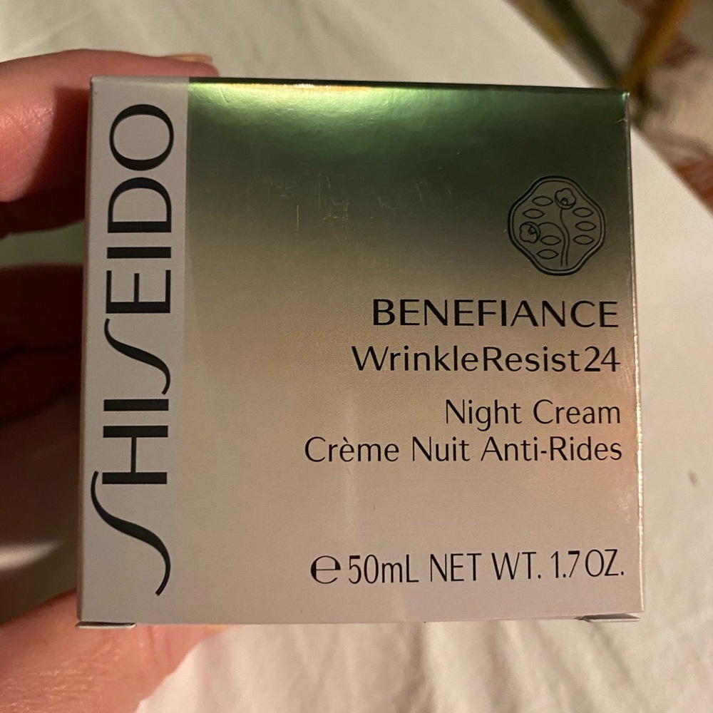 Shiseido beneficence wrinkle resist 24 1.7 oz